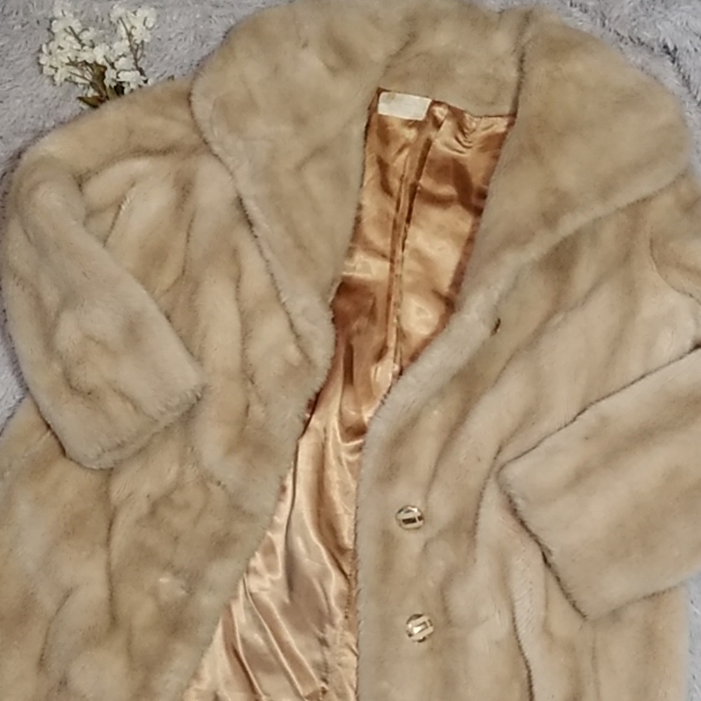 Tissavel Faux fur coat